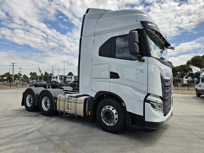 2024 Iveco S-Way AS700