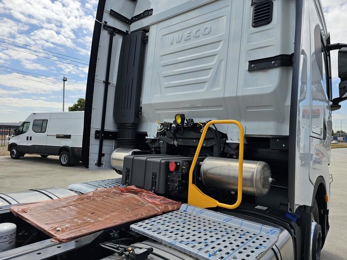 2024 Iveco S-Way AS700