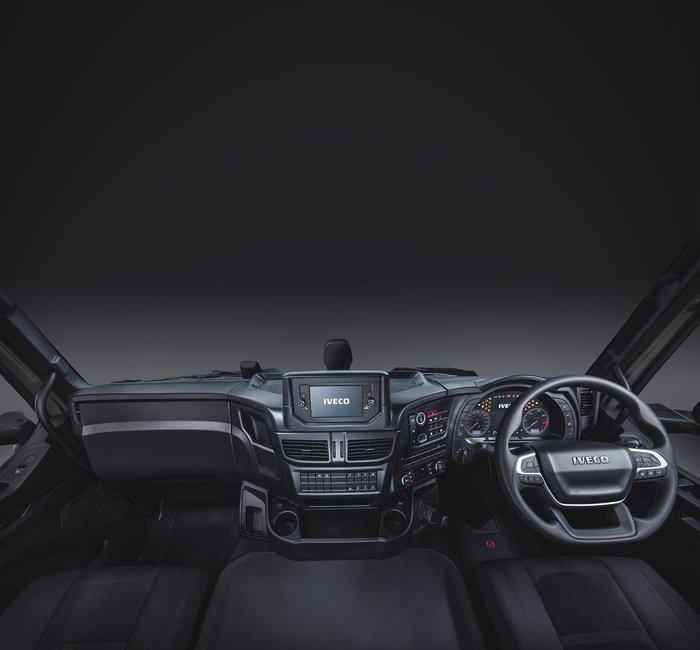 2024 Iveco S-Way AT600