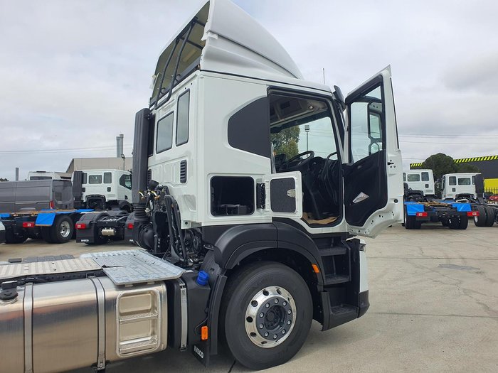 2024 Iveco S-Way AT600