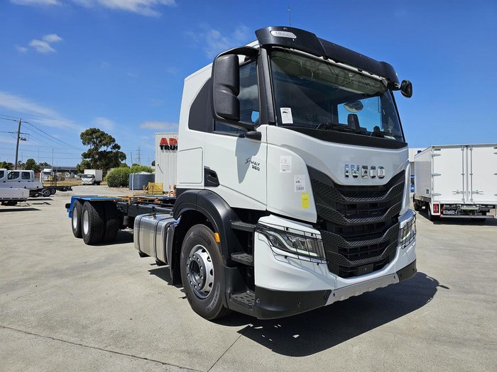 2024 Iveco S-Way AT230
