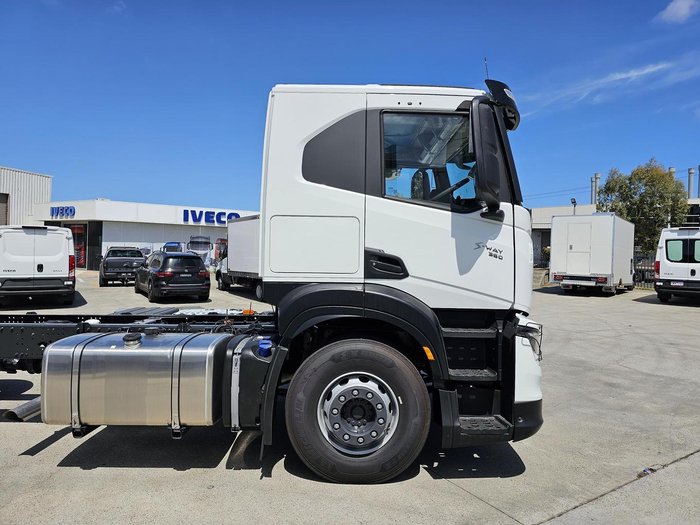 2024 Iveco S-Way AT230