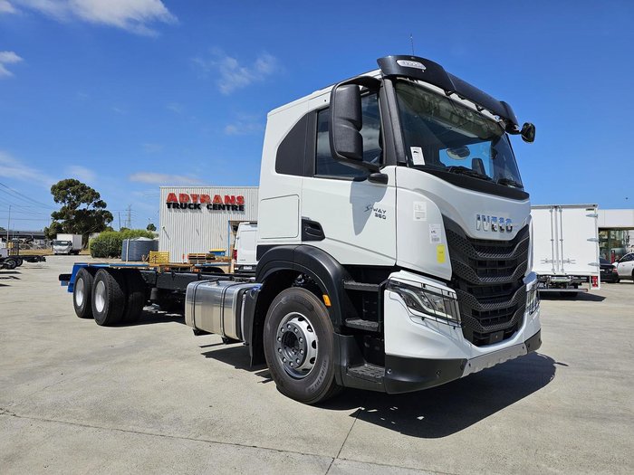 2024 Iveco S-Way AT230