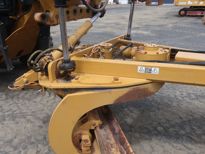 2011 Caterpillar 12M YELLOW