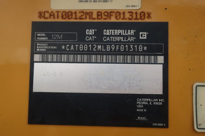 2011 Caterpillar 12M YELLOW