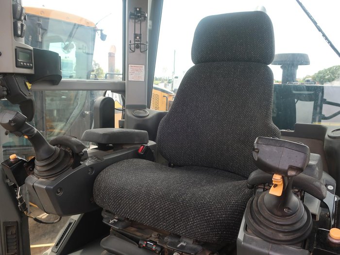 2011 Caterpillar 12M YELLOW