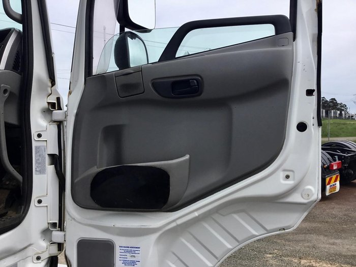 2015 U.D. Gw 26470 Genuine 265000 Klm $165000+Gst UD GW 26-460 WHITE