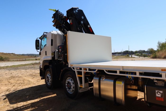 2025 Isuzu F Series FYJ300-350