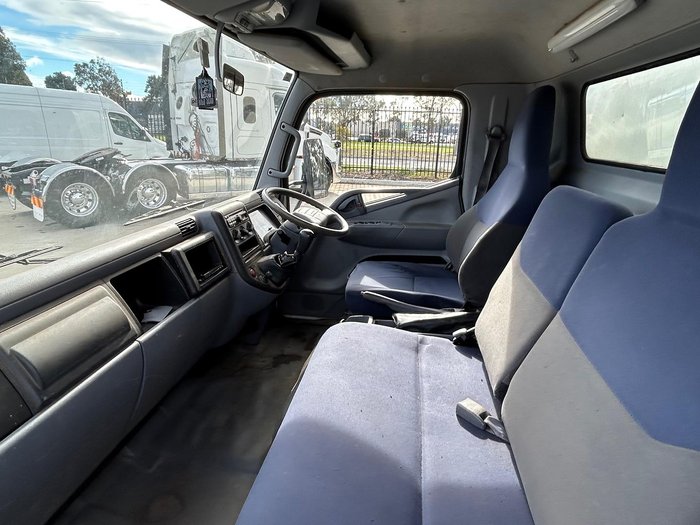 2010 Mitsubishi Canter FE85DG 4.0 WHITE