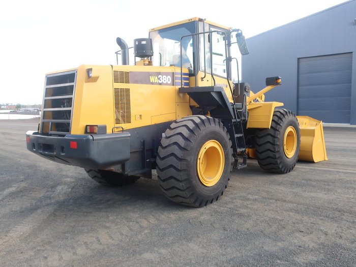 2011 Komatsu Wa380-6 YELLOW