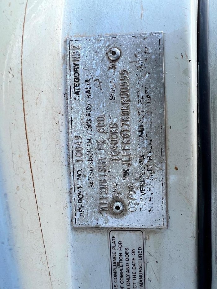 2004 Mitsubishi Fk617