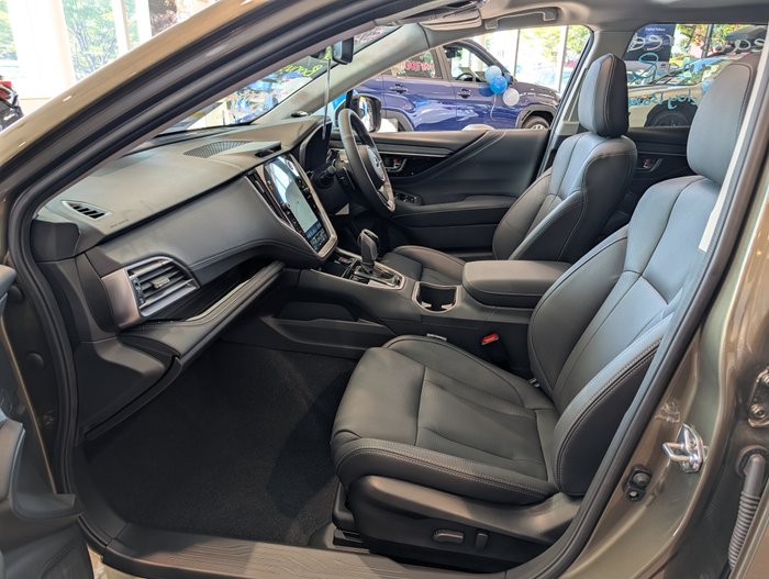 2025 Subaru Outback AWD Touring XT