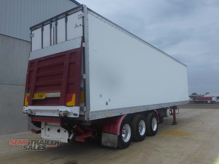 1995 Maxicube 20 Pallet Refrigerated Pantech with Tailgate Loader