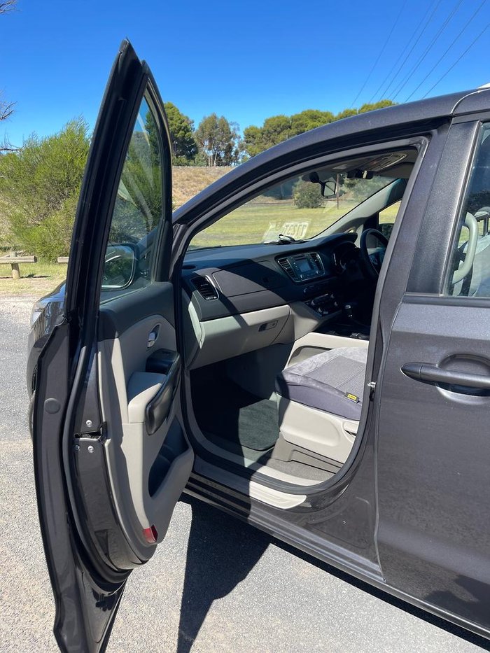 2016 Kia Carnival S