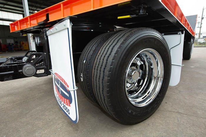 2025 Beavertail 2 Axle Dog Trailer