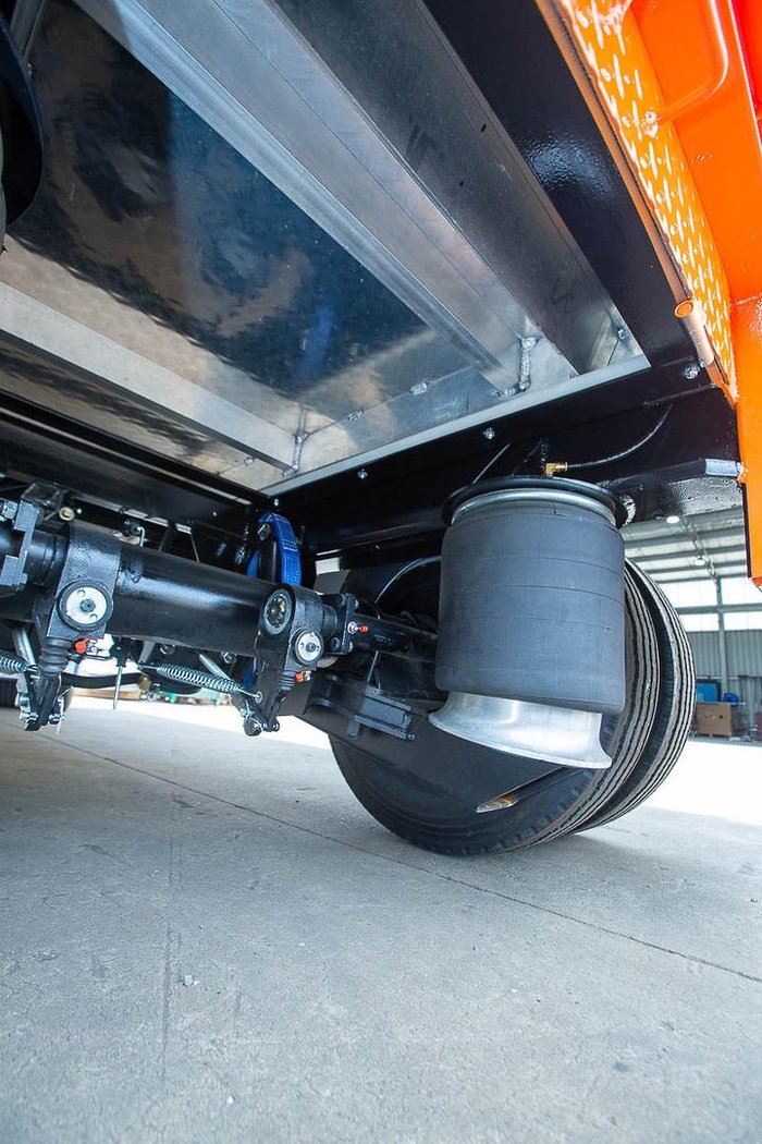 2025 Beavertail 2 Axle Dog Trailer