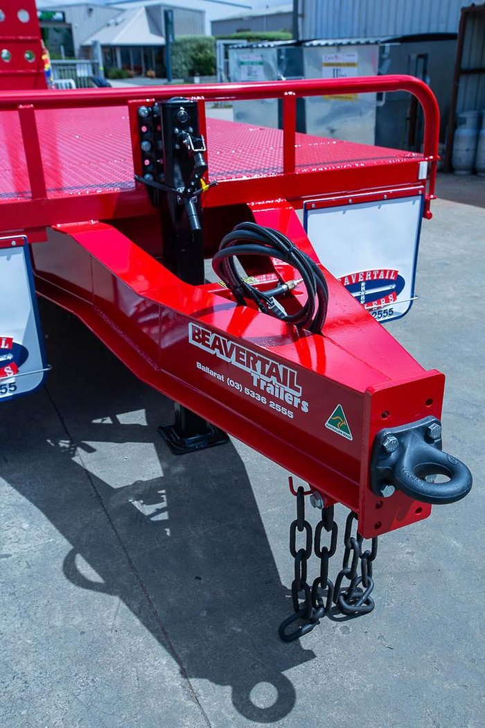 2025 BEAVERTAIL Tri Axle Tag Trailer