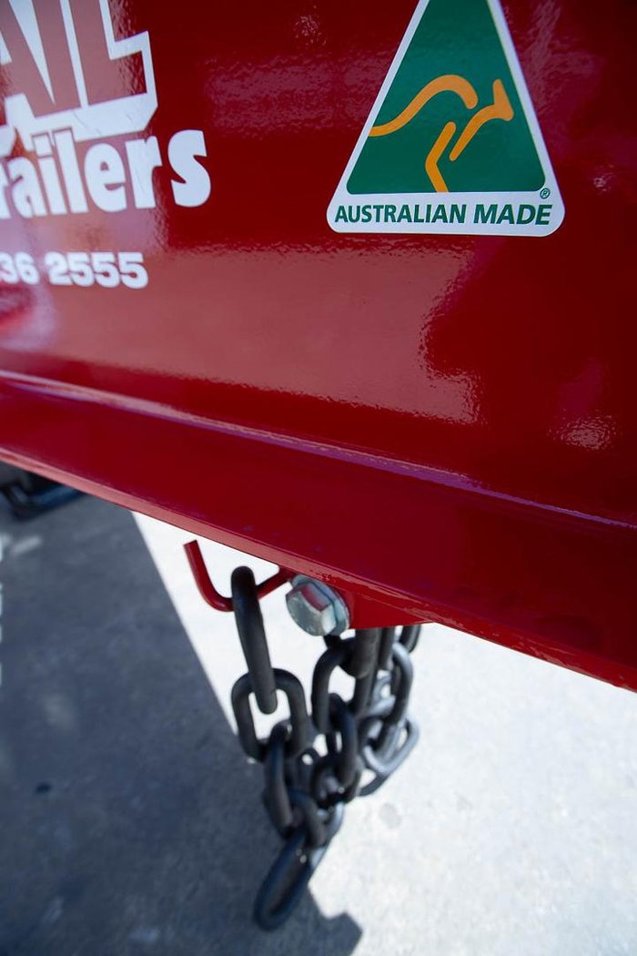2025 BEAVERTAIL Tri Axle Tag Trailer