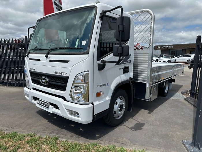 2022 Hyundai Mighty EX4/6 White