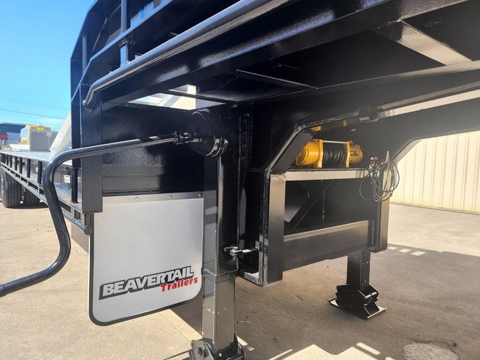 2025 Beavertail 45Ft Tri Axle Drop Deck