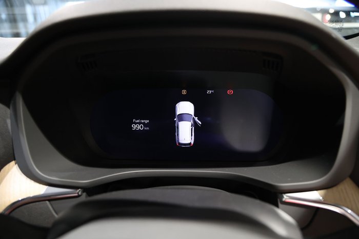 2025 Volvo XC60 Plus B5 Bright