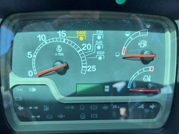 CASE IH Farmall Jx 110 Tractor