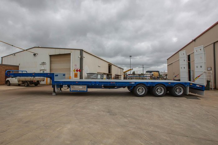 2025 Beavertail 45Ft Tri Axle Drop Deck Trailer