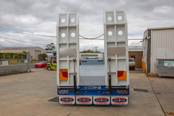 2025 Beavertail 45Ft Tri Axle Drop Deck Trailer