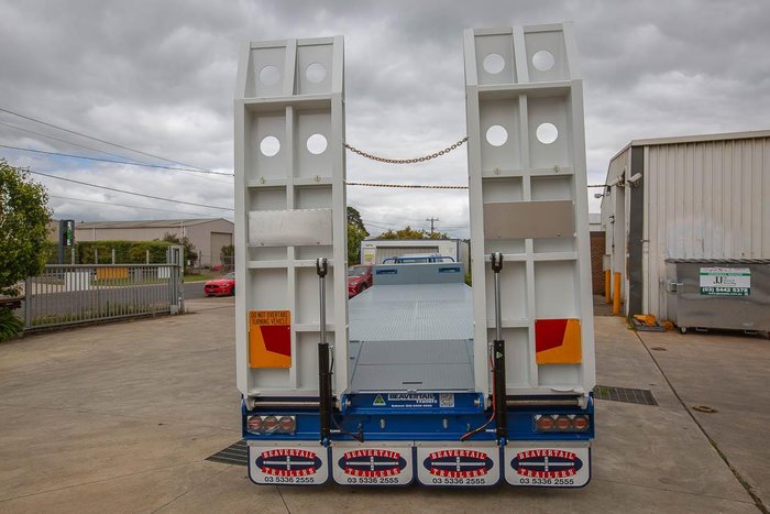 2025 Beavertail 45Ft Tri Axle Drop Deck Trailer