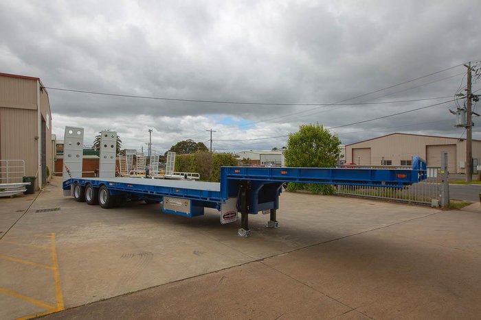 2025 Beavertail 45Ft Tri Axle Drop Deck Trailer