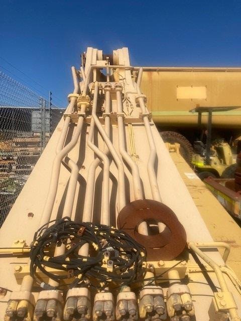 Komatsu Boom