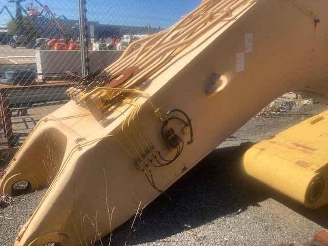 Komatsu Boom