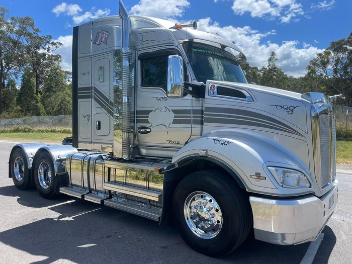 2018 Kenworth T610 Silver