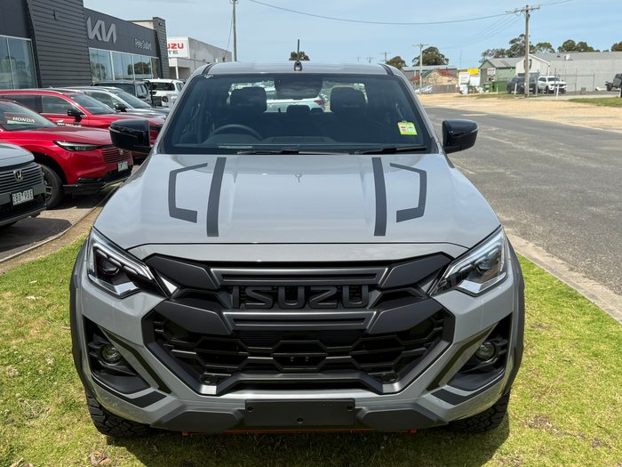 2025 Isuzu D-MAX BLADE