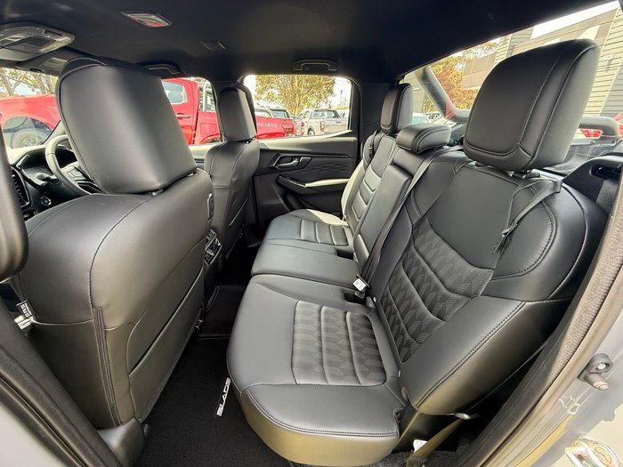 2025 Isuzu D-MAX BLADE