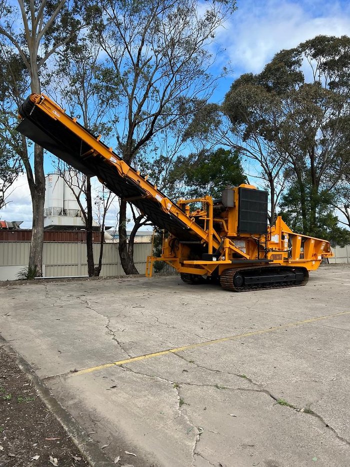 2017 Bandit 2680T Horizontal Grinder Yellow