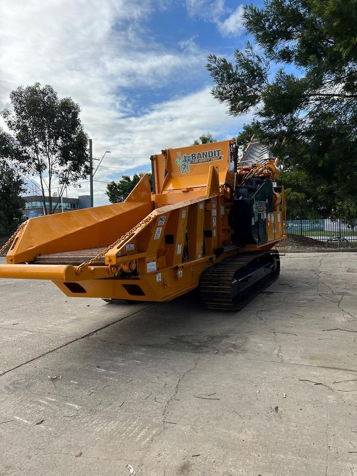 2017 Bandit 2680T Horizontal Grinder Yellow