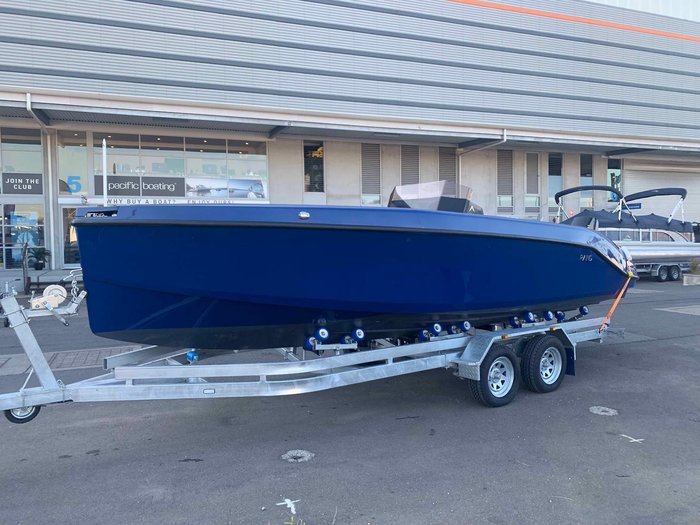 2019 Rand Boats Play 24