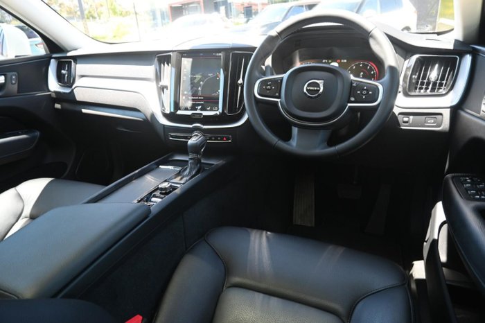 2018 Volvo XC60 T5 Momentum