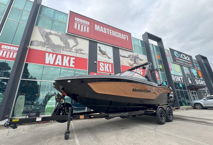 2026 MasterCraft XT22