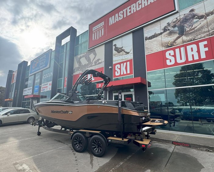 2026 MasterCraft XT22