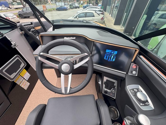 2026 MasterCraft XT22
