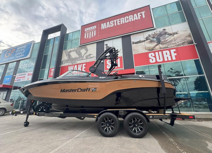 2026 MasterCraft XT22
