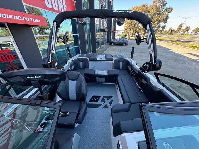 2024 MasterCraft XT22