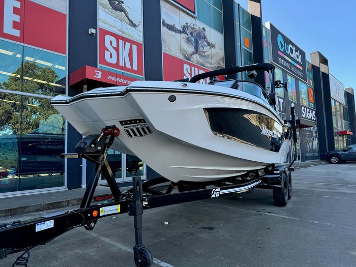 2024 MasterCraft XT22