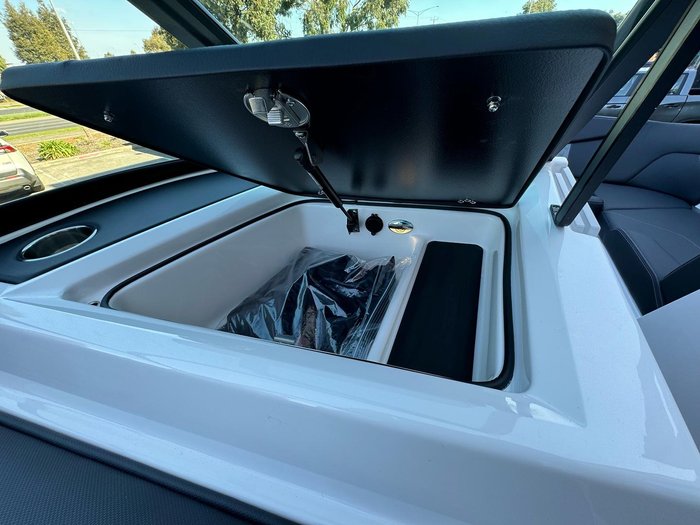 2024 MasterCraft XT22