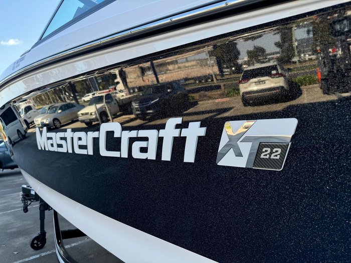 2024 MasterCraft XT22