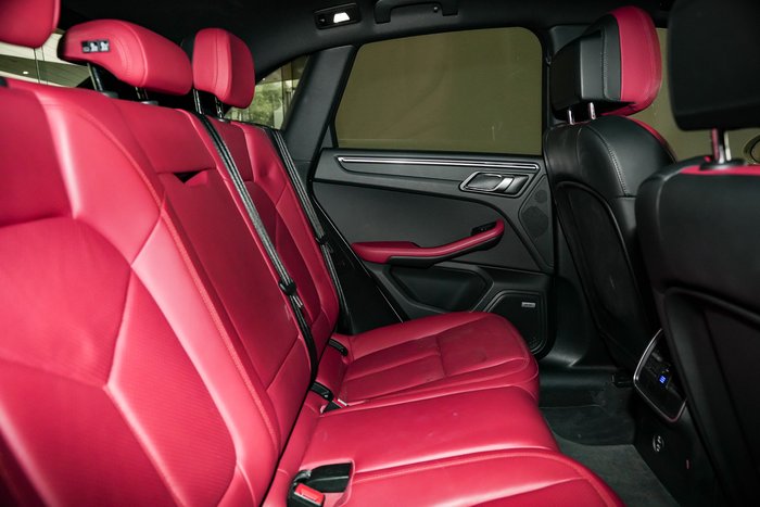 2021 Porsche Macan