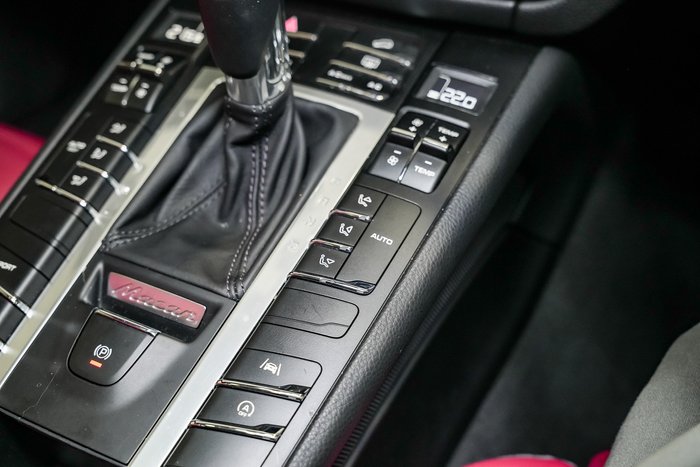 2021 Porsche Macan
