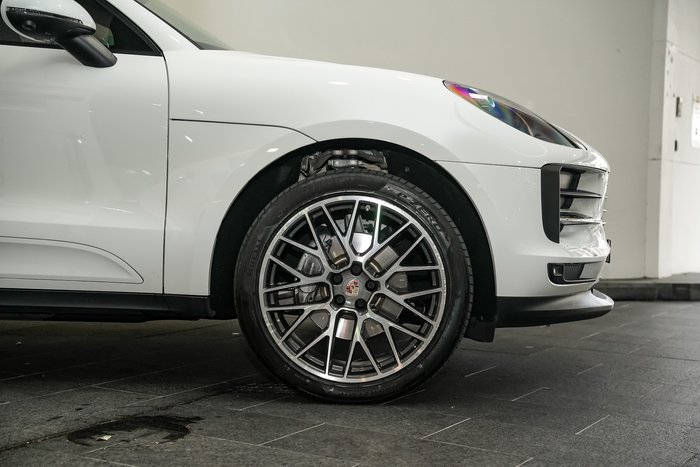 2021 Porsche Macan